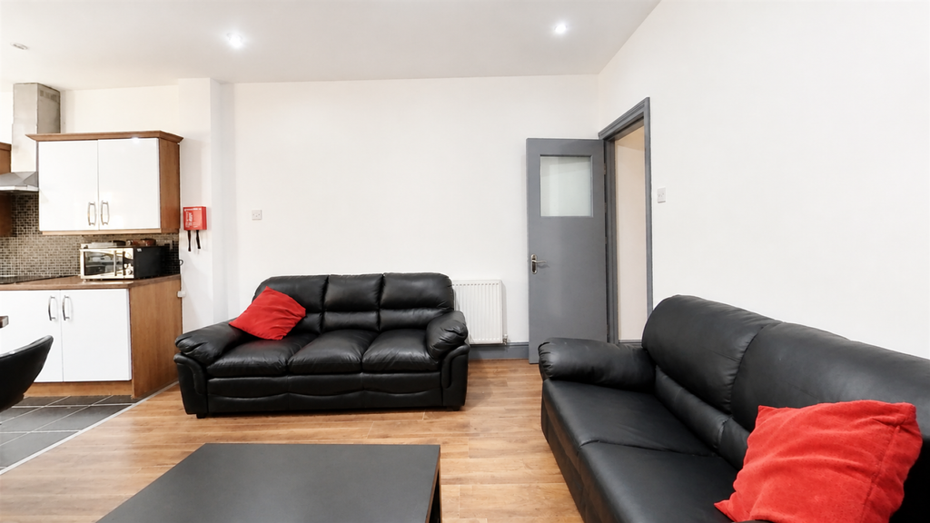 Property photo 1 of 17 265-Dawlish-Road-Liv