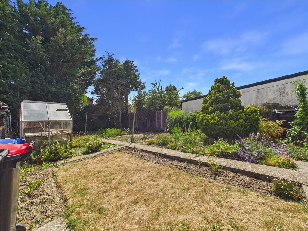 Property photo 2 of 13 Picture No. 12