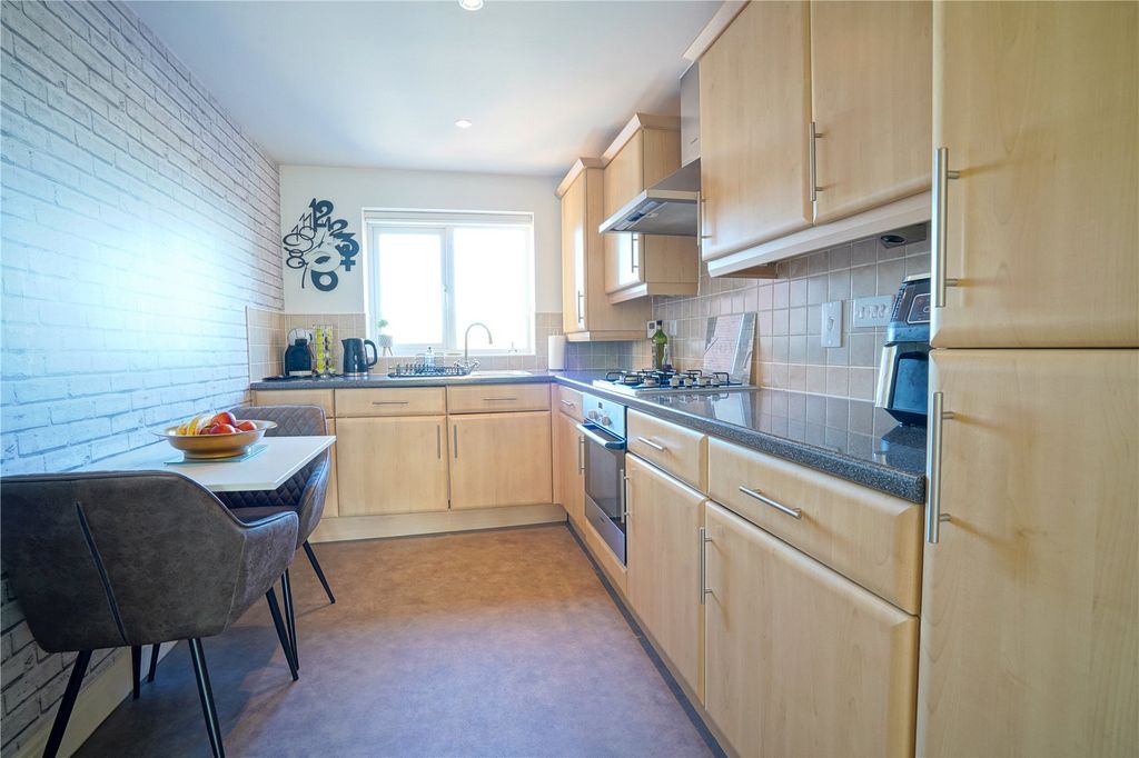 Property photo 3 of 12 Picture No. 01