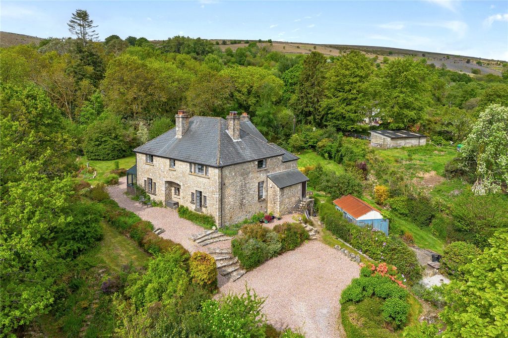Property photo 2 of 26 Paynes Bridge House