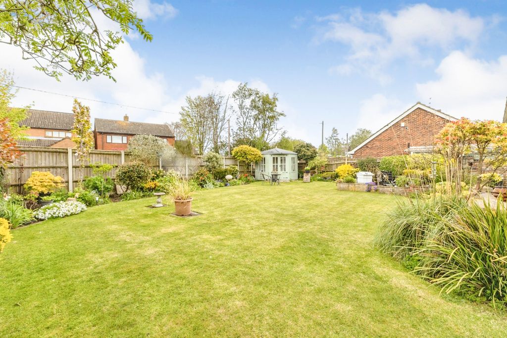Property photo 2 of 19