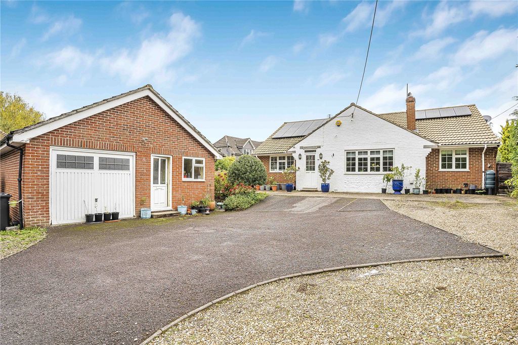 Property photo 1 of 21 Picture No. 14