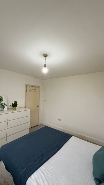 Property photo 3 of 13 Bedroom