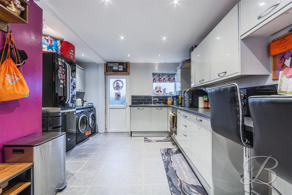 Property photo 2 of 13 Ccltd-4.Jpg