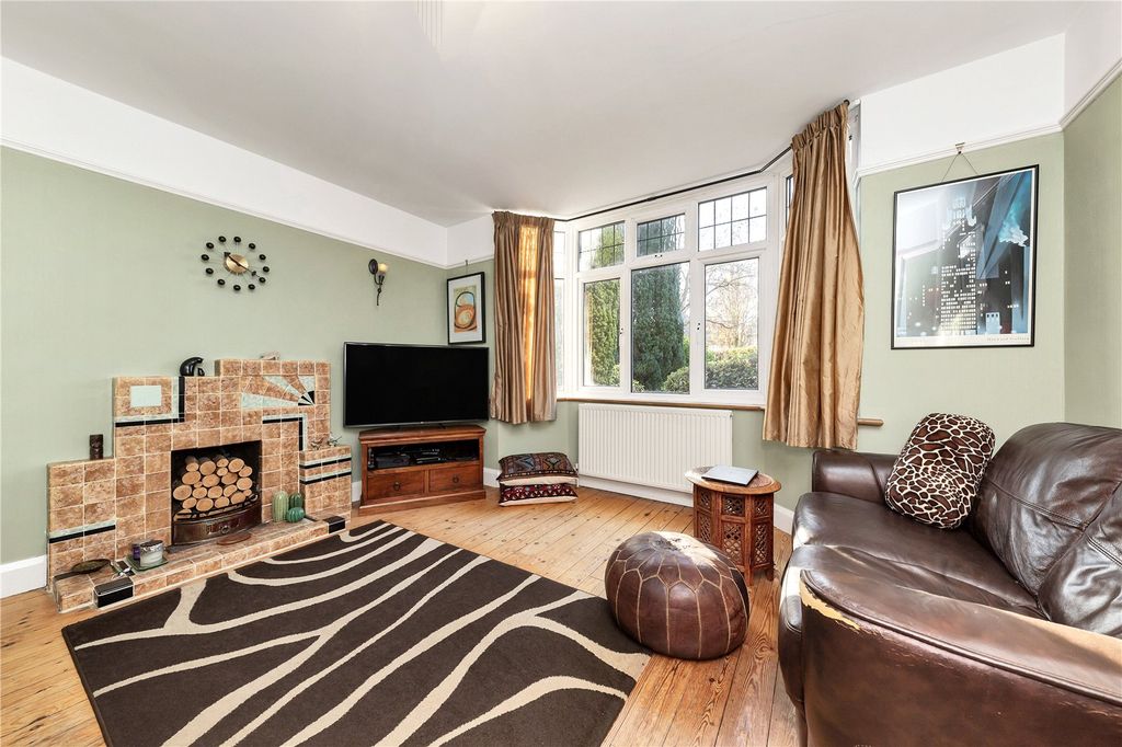 Property photo 2 of 16 Picture No. 04
