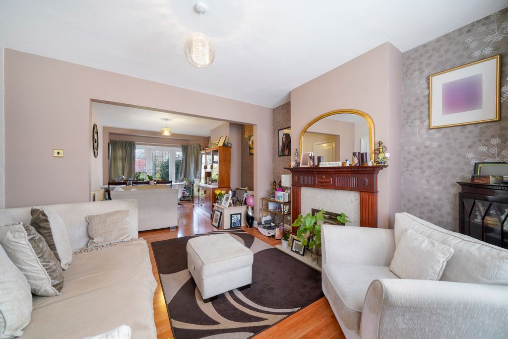 Property photo 3 of 15