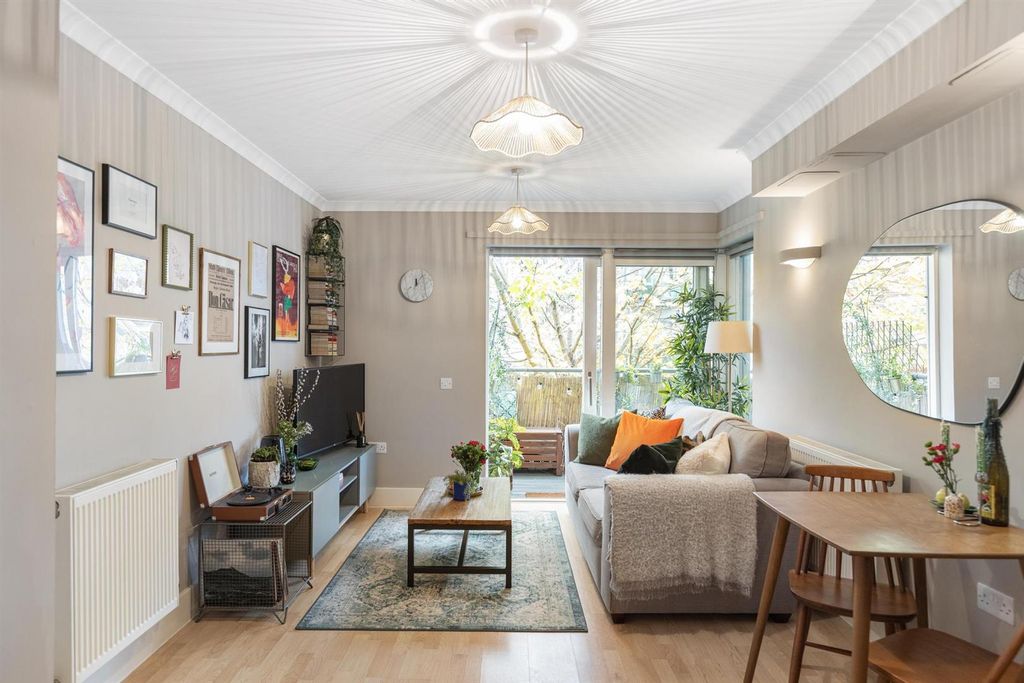 Property photo 1 of 13 Pbck9796-Hdr.Jpg