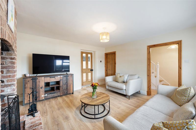 Property photo 3 of 24 Photo 7