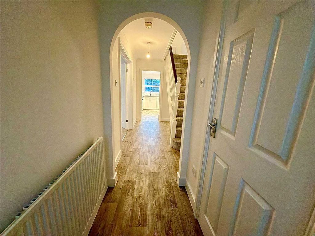 Property photo 2 of 30 Hall