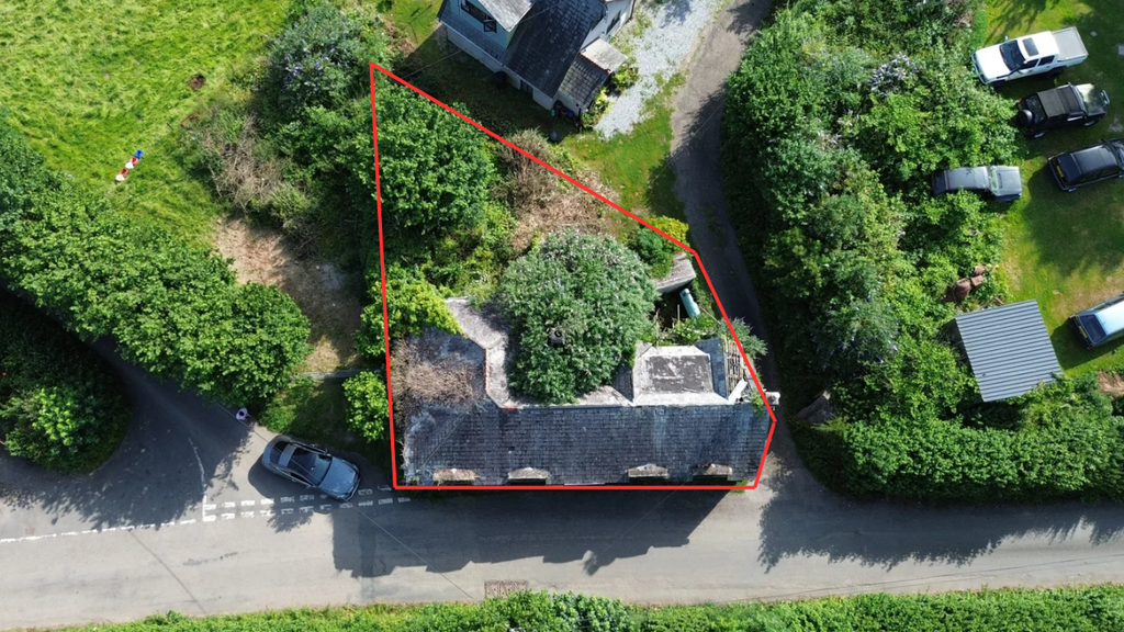 Property photo 2 of 20