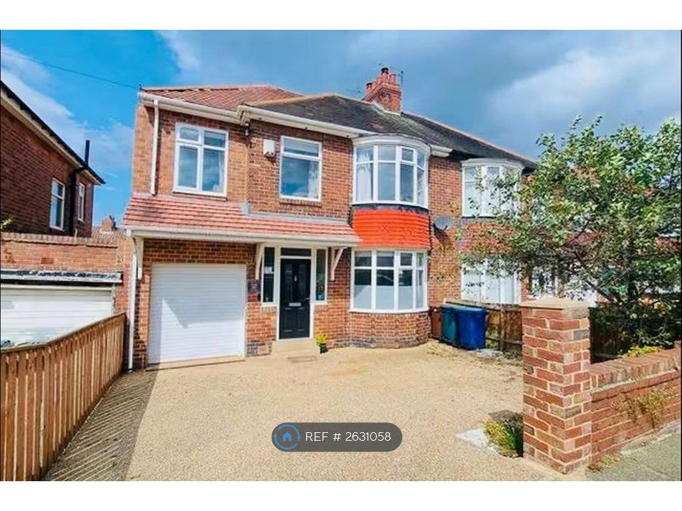 Property photo 1 of 32
