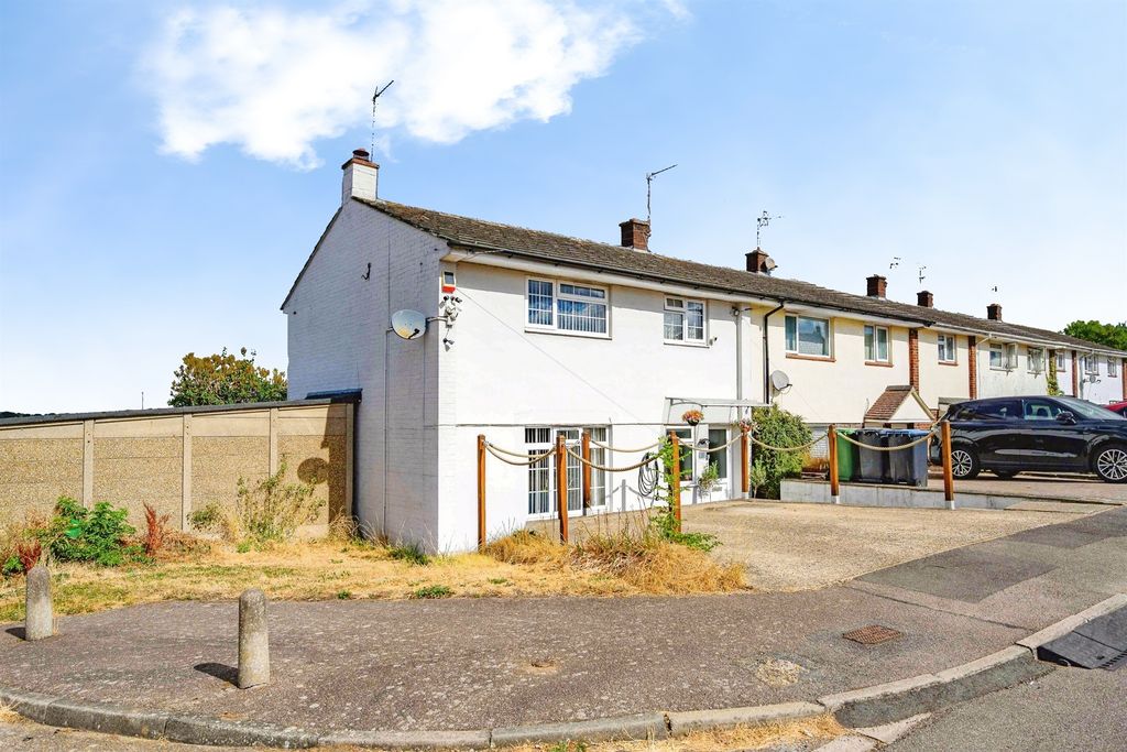 Property photo 1 of 18