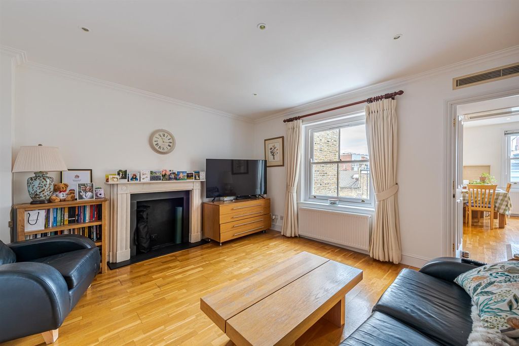 Property photo 1 of 11 Courtfield Gardens 20_34-5-2. Low Res.Jpg