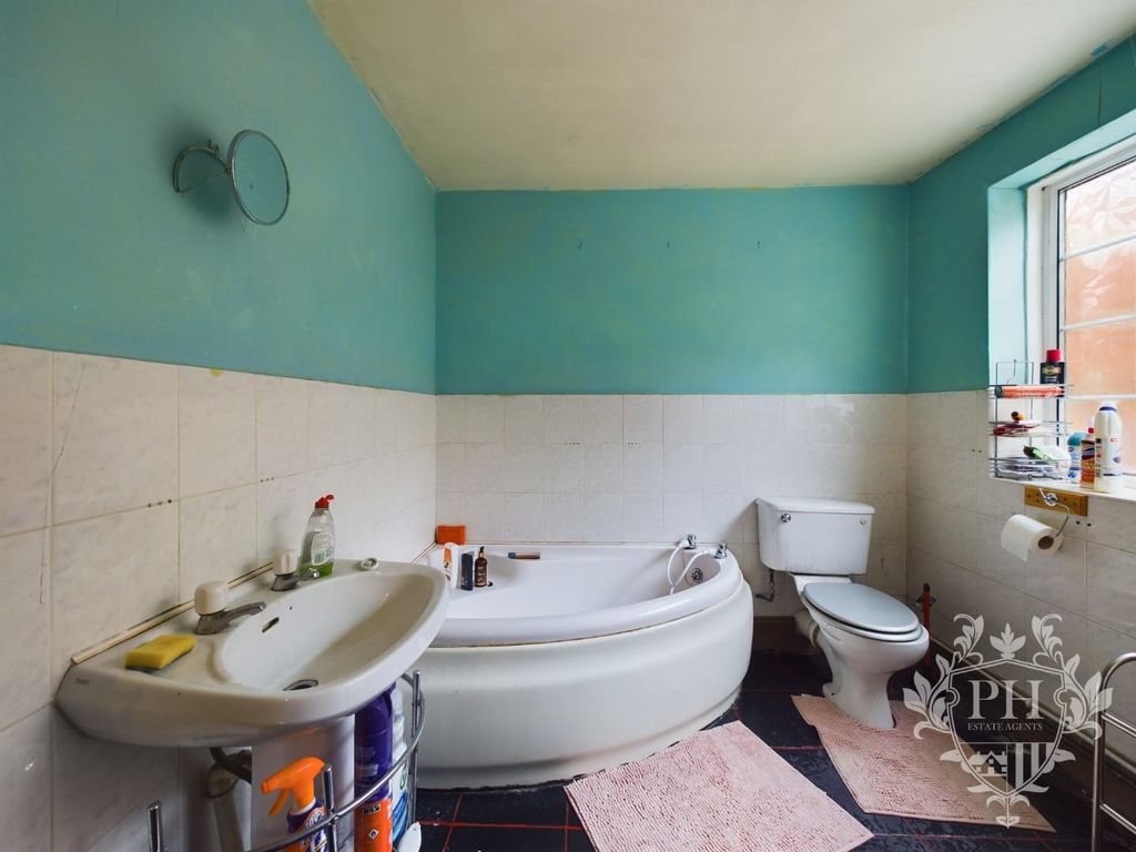 Property photo 2 of 5 Cam01415G0-Pr0339-Still004.Jpg