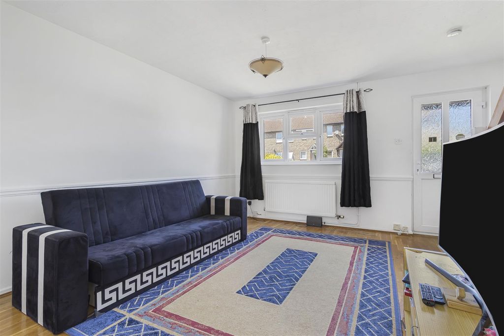 Property photo 3 of 10 11_58251.Jpg