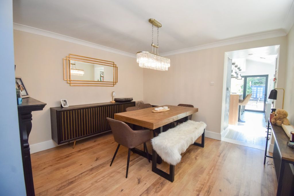 Property photo 3 of 16 Dining Room