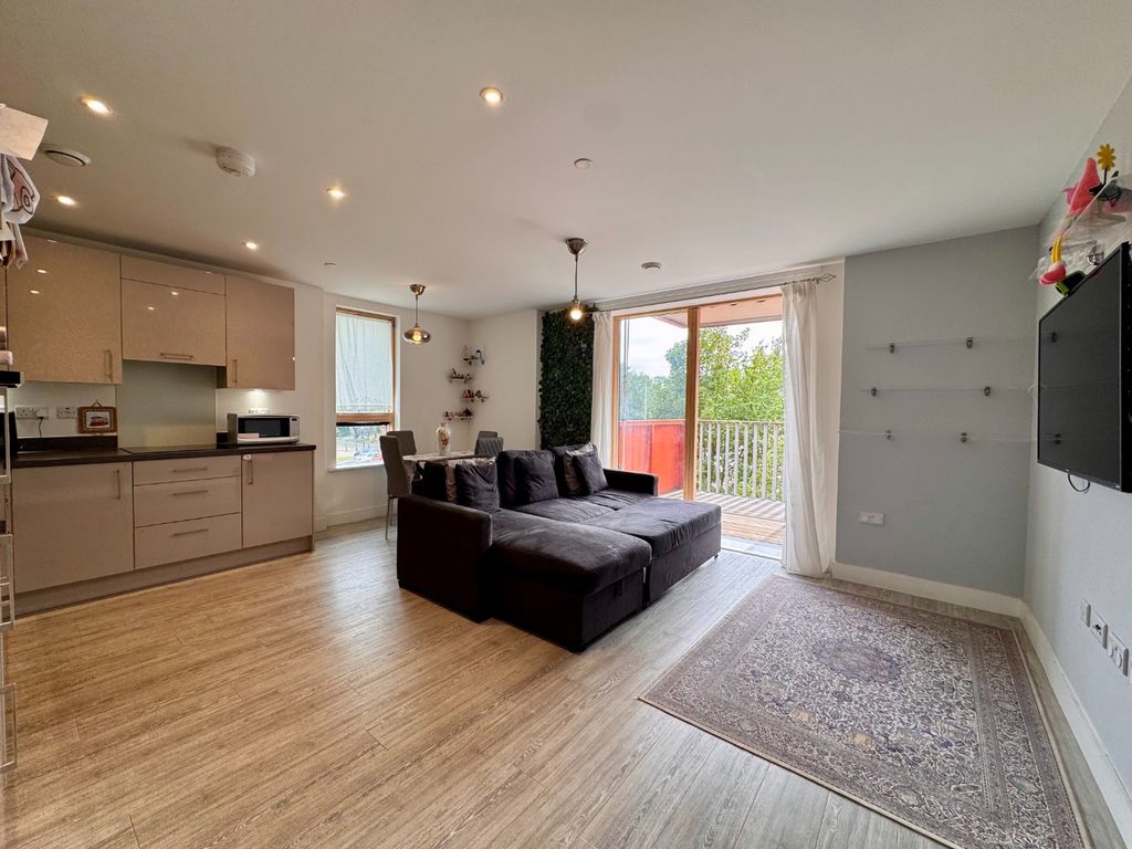 Property photo 1 of 15 5253880