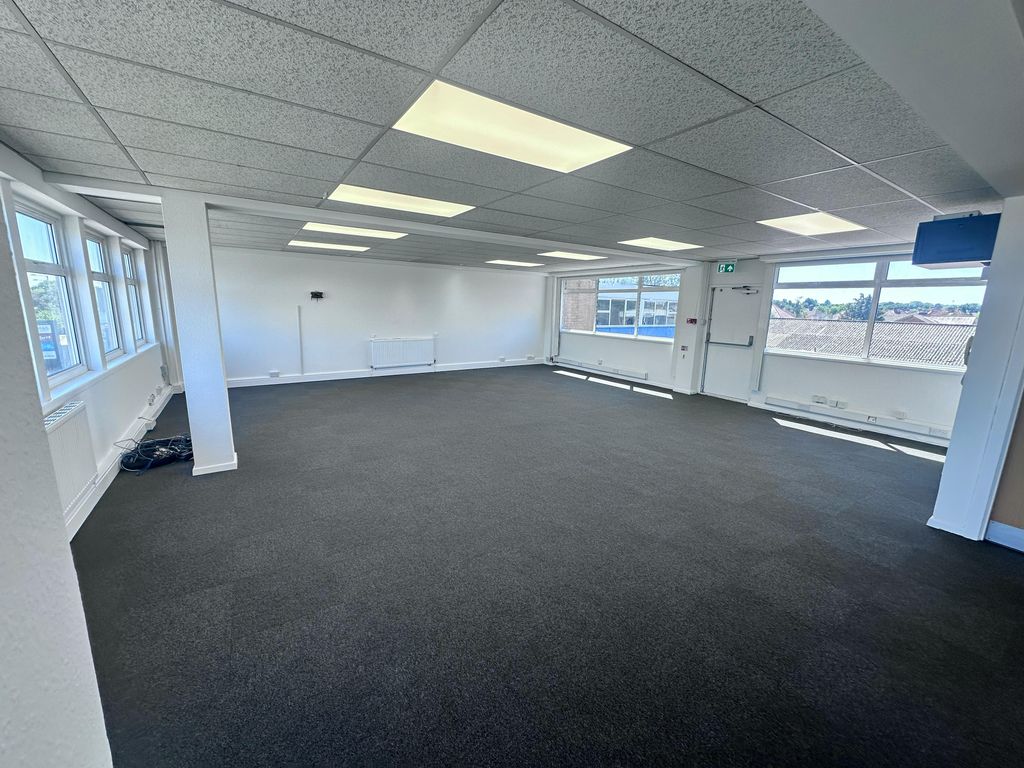 Property photo 2 of 6 Img_6995.Png