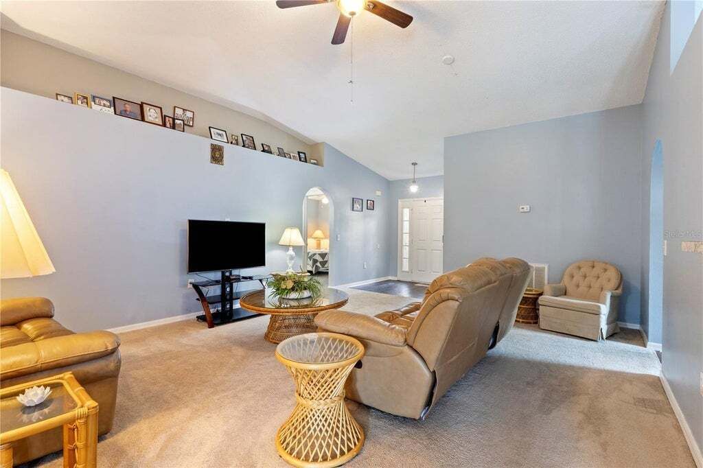 Property photo 3 of 18 <Alttext/>