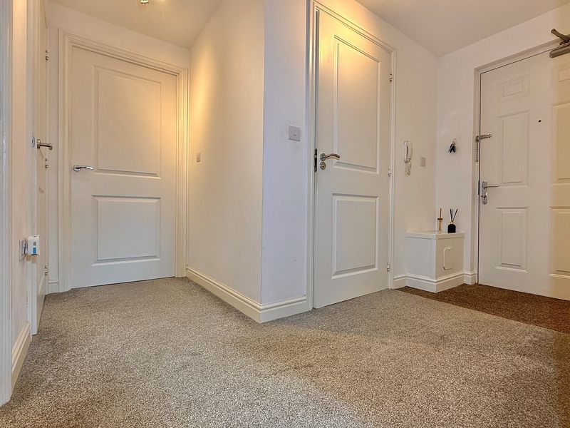 Property photo 2 of 15 Photo 24