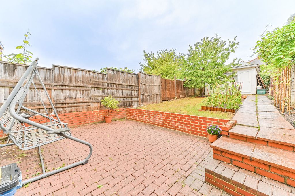 Property photo 2 of 12