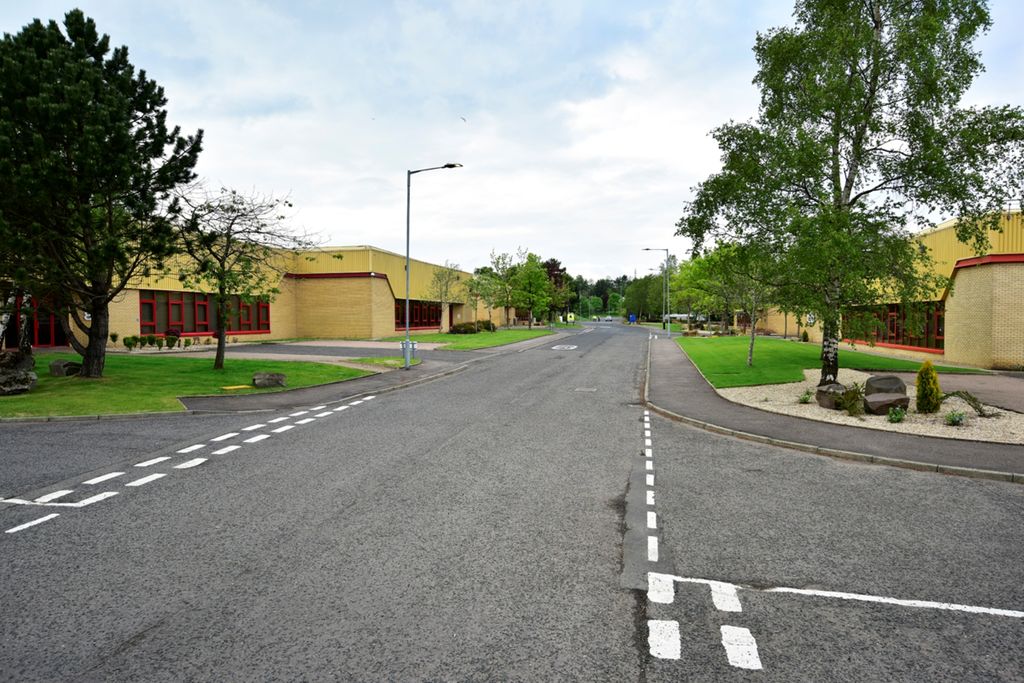 Property photo 3 of 7 1059_Dsc2246_G74 4Nb_Lr