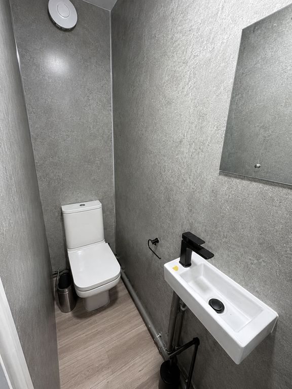 Property photo 3 of 6 Photo 1