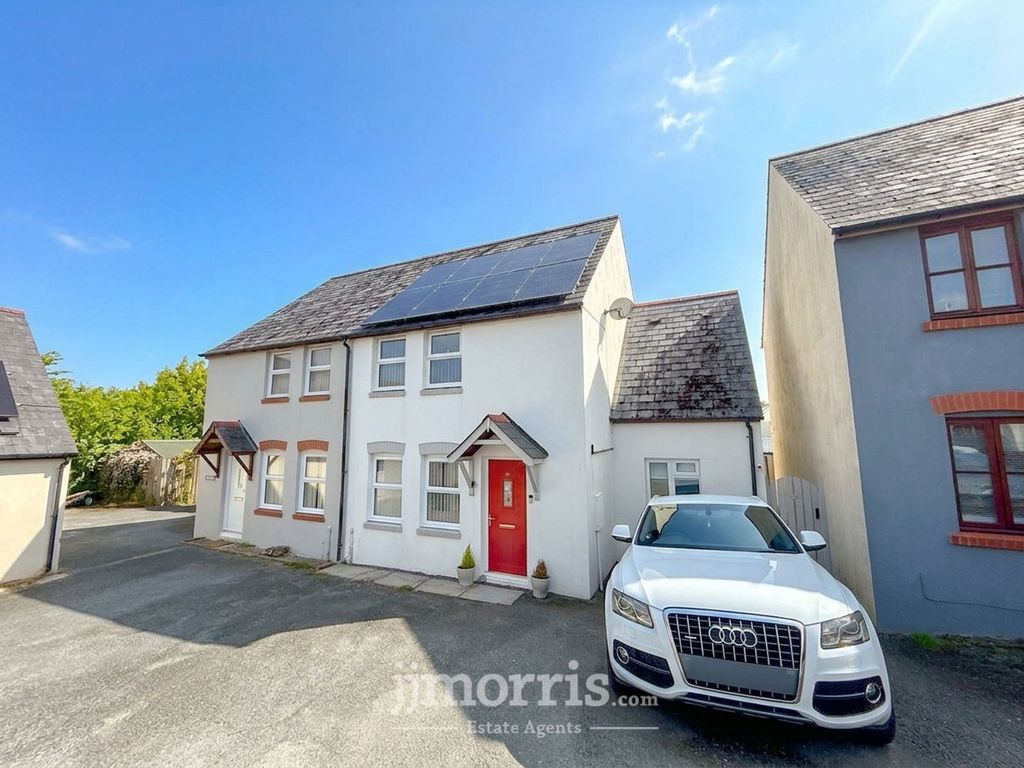 Property photo 1 of 27