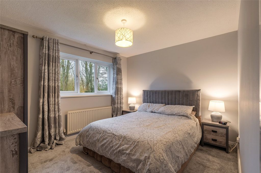 Property photo 3 of 24 Picture No. 23