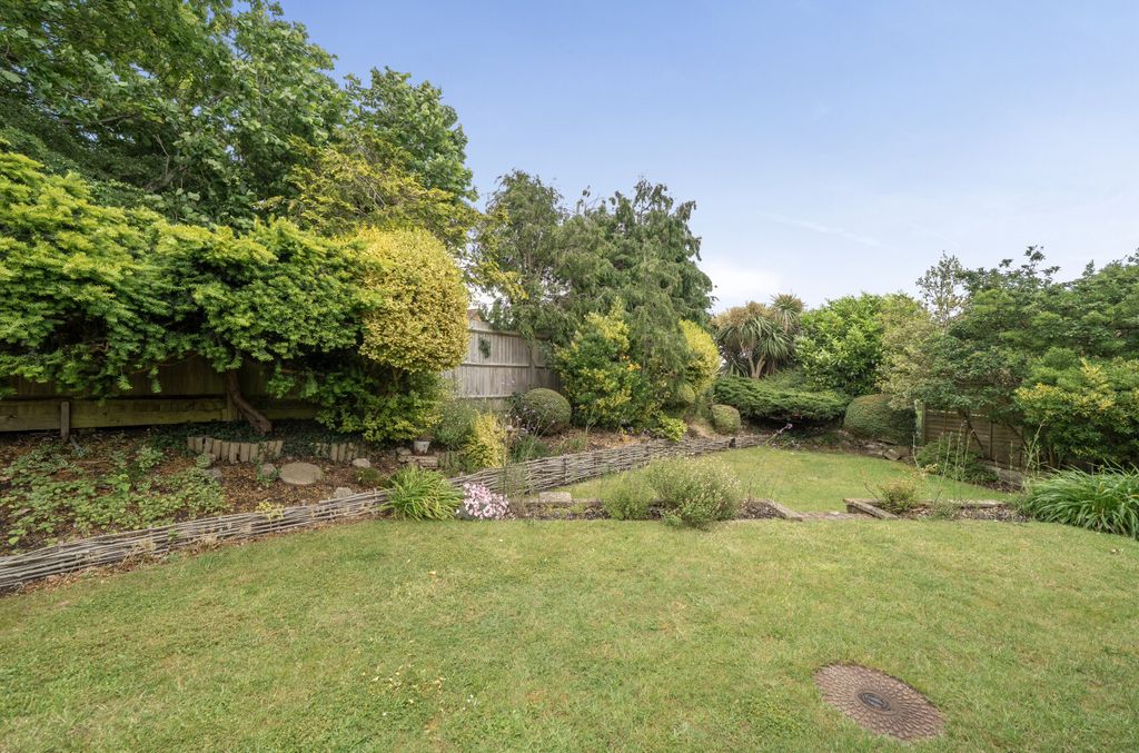 Property photo 2 of 15 1469555-20-6A2065...