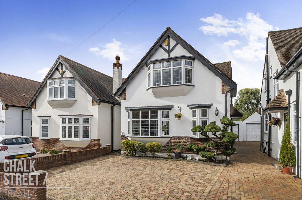 Property photo 1 of 23