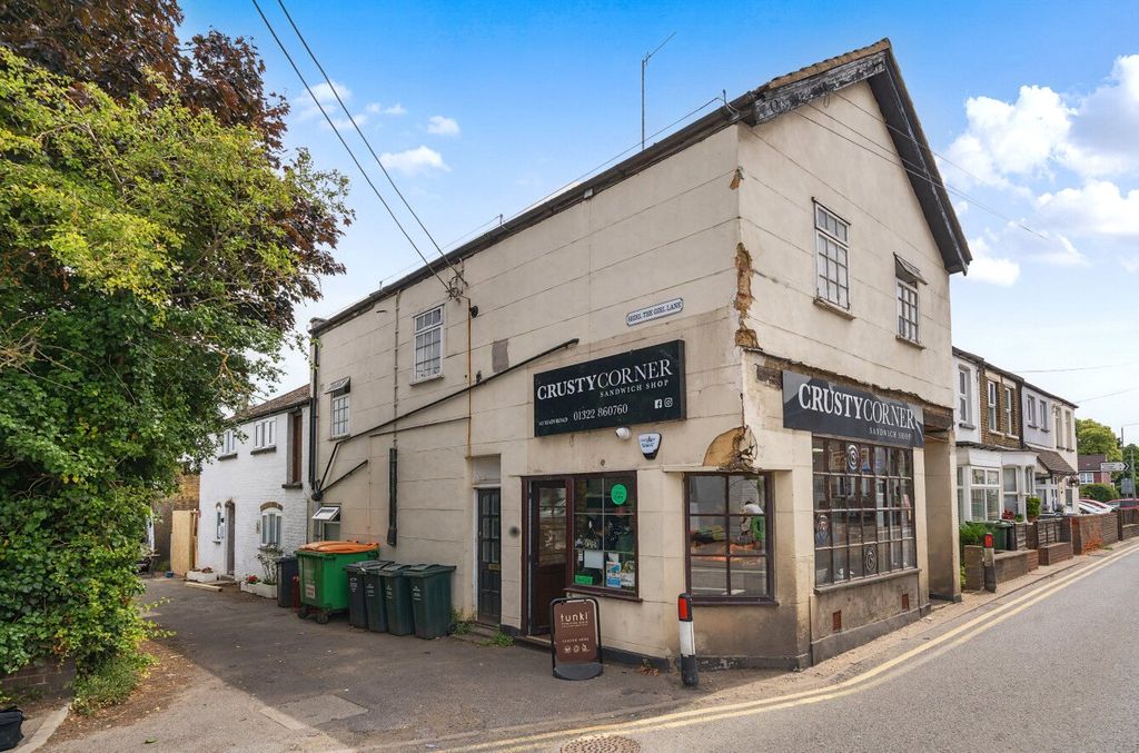 Property photo 1 of 13 1312184-1-68515F6...