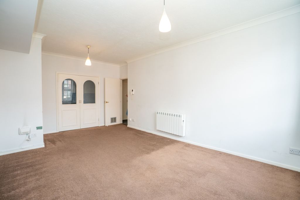 Property photo 3 of 11 27Rowntreewharf61