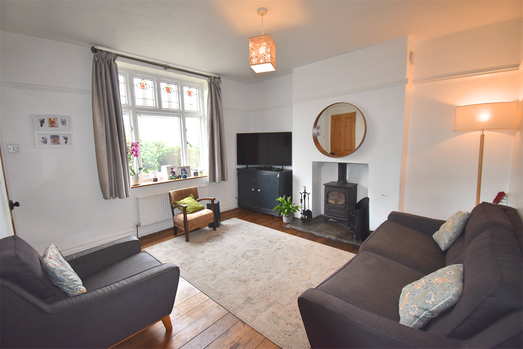 Property photo 2 of 17 Sitting Room
