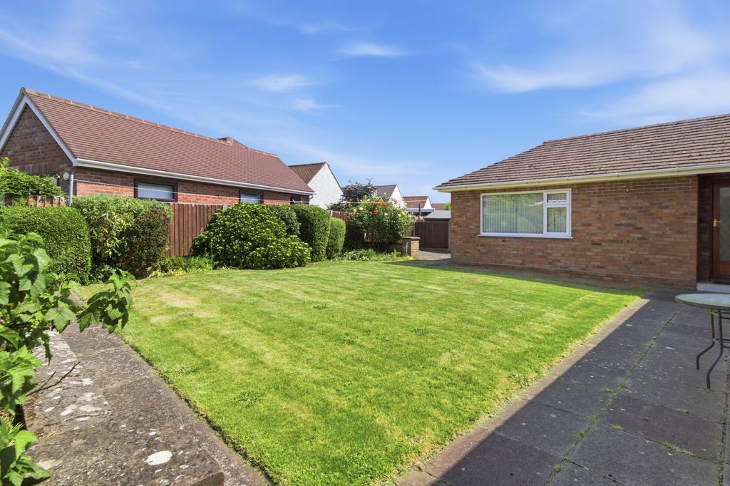 Property photo 2 of 15