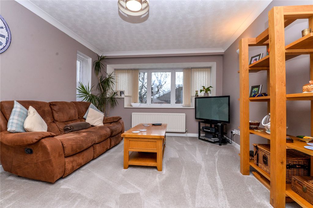 Property photo 3 of 15 Picture No. 04