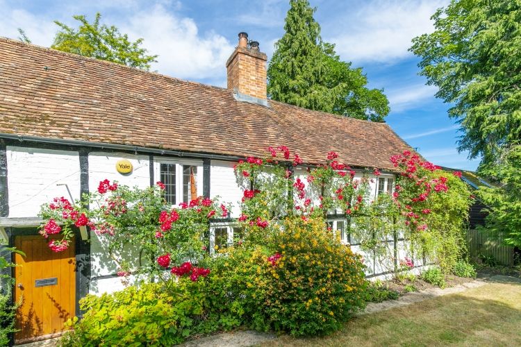 Property photo 1 of 9 - (3 Of 21)