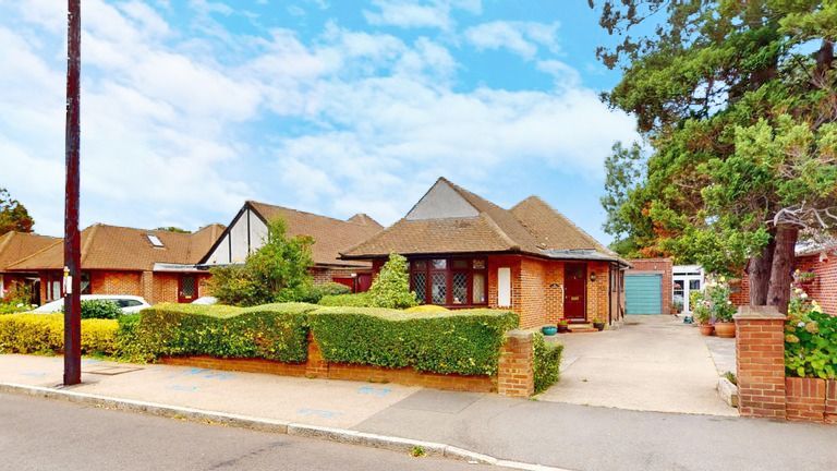 Property photo 1 of 14 4346850