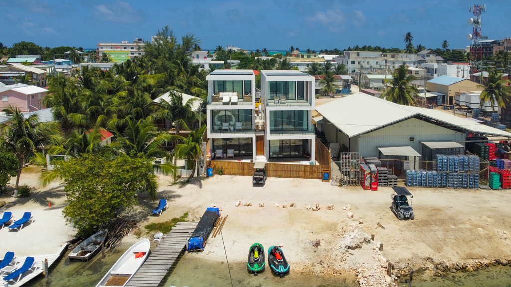 Property photo 3 of 39