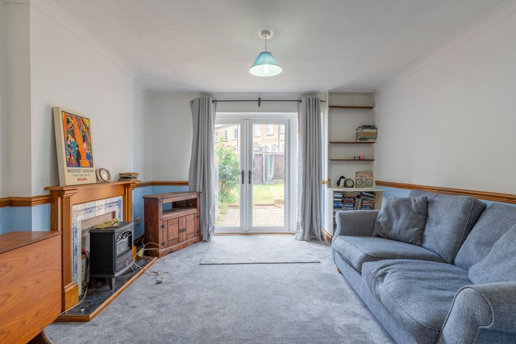 Property photo 3 of 13 5173623