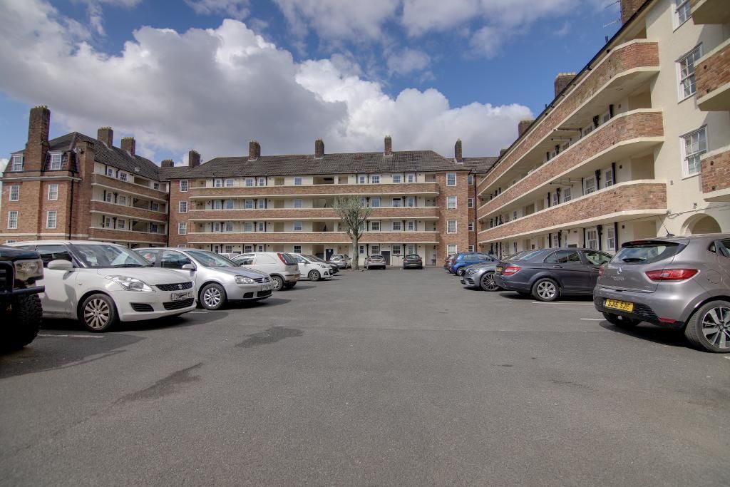 Property photo 1 of 9 Abbeygate Apartments