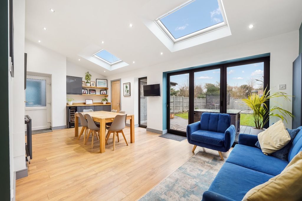 Property photo 3 of 15 Picture No. 07