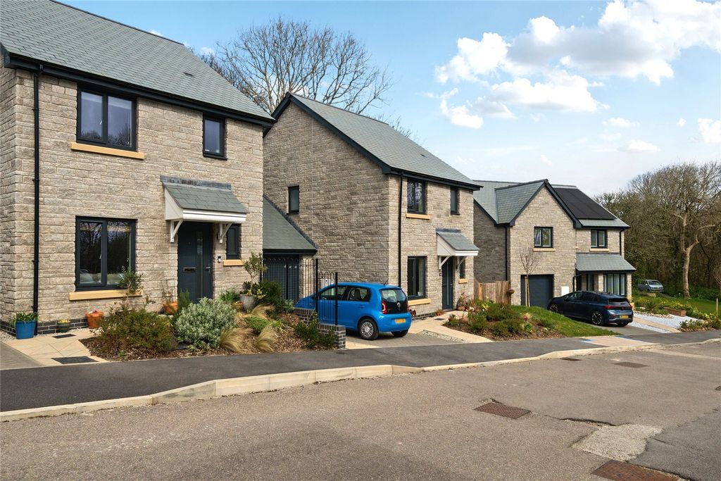 Property photo 2 of 11 Picture No. 27