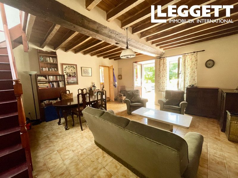 Property photo 2 of 10