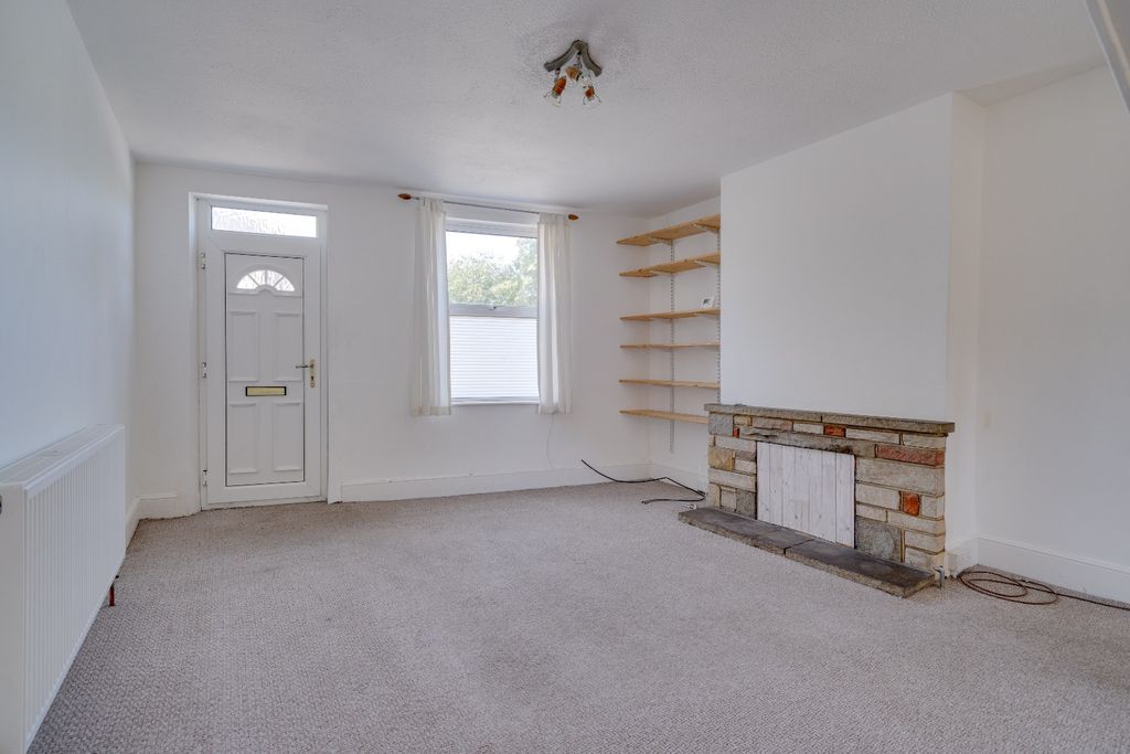 Property photo 3 of 11 4387262