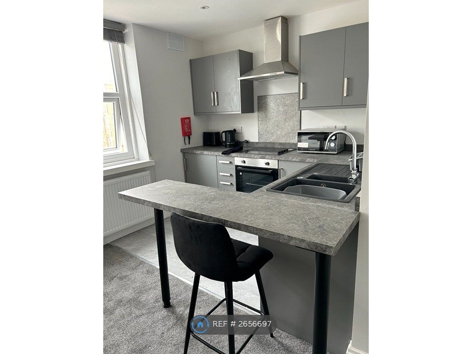 Property photo 1 of 3