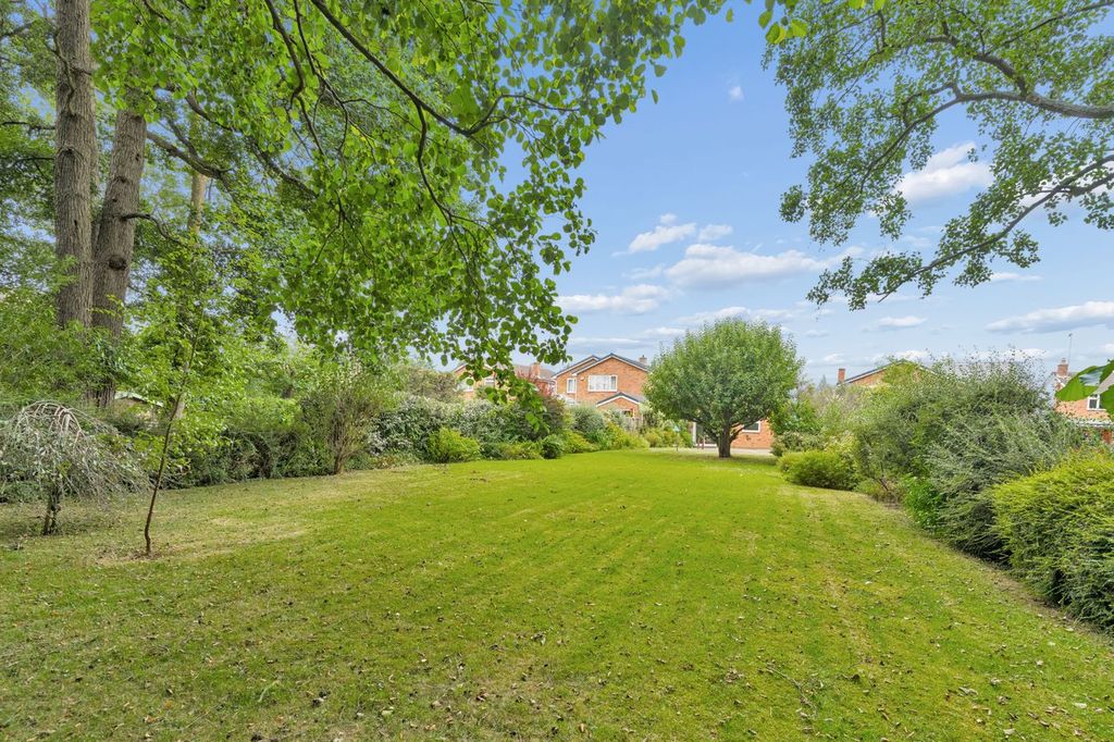 Property photo 2 of 18