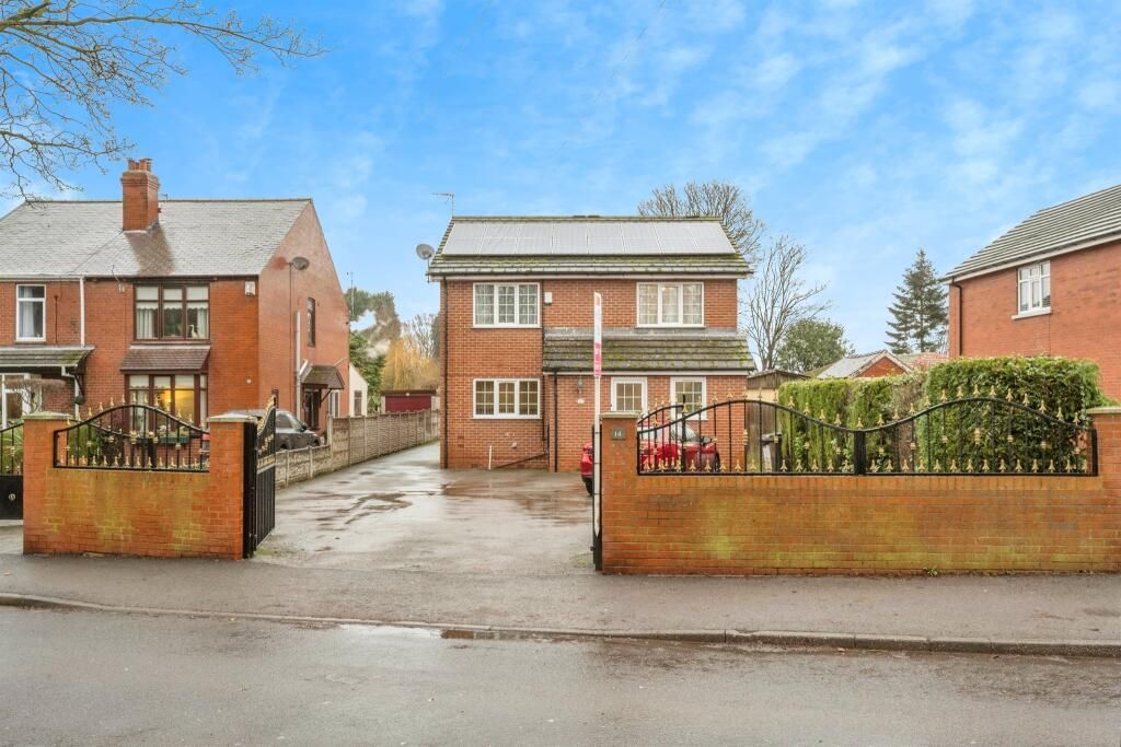 Property photo 2 of 27