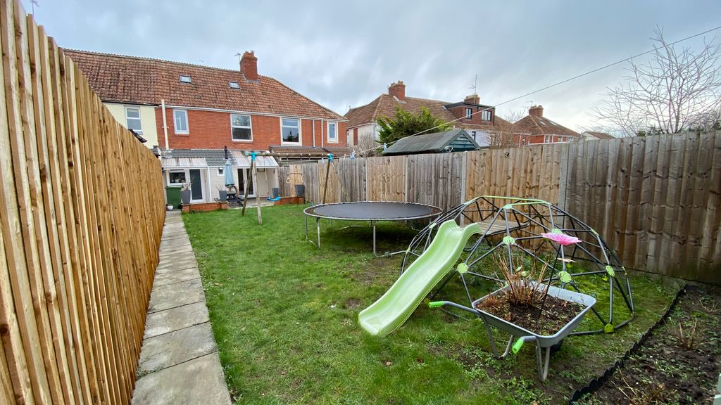 Property photo 1 of 33 Img_5908