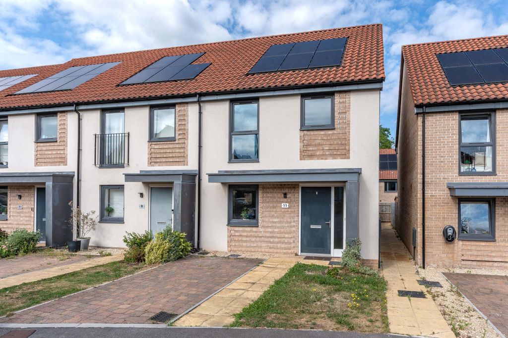 Property photo 1 of 17 1